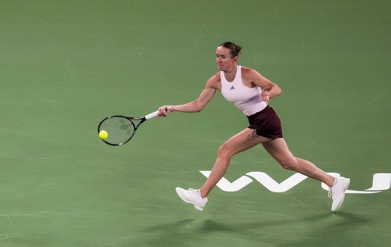 Elina Svitolina Advances in Wuhan